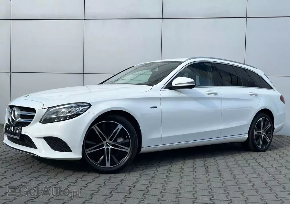MERCEDES-BENZ Klasa C 300 de 9G-TRONIC