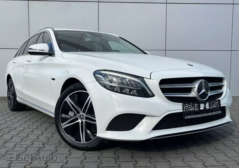 MERCEDES-BENZ Klasa C 300 de 9G-TRONIC