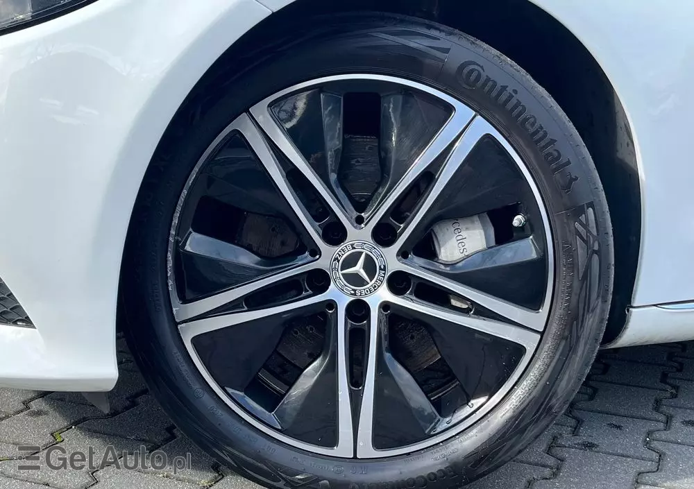 MERCEDES-BENZ Klasa C 300 de 9G-TRONIC