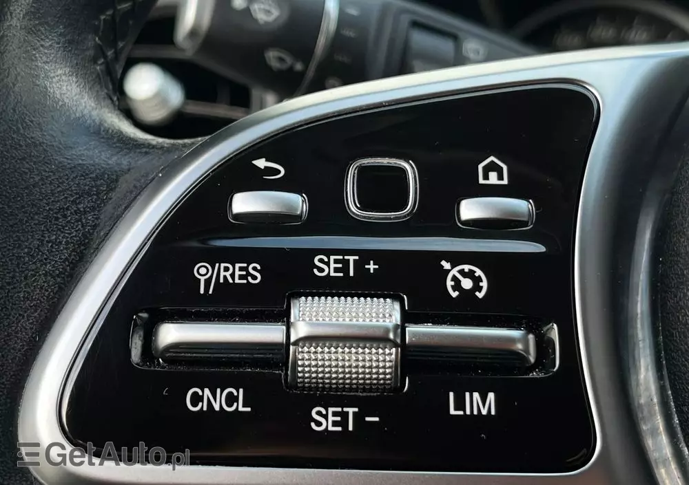 MERCEDES-BENZ Klasa C 300 de 9G-TRONIC