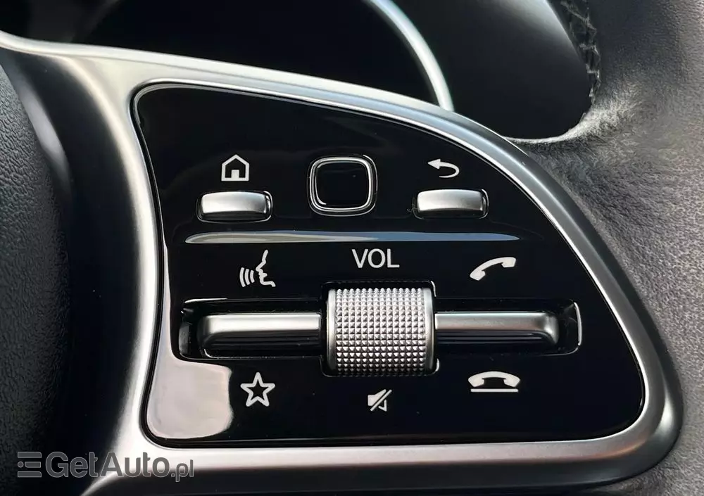 MERCEDES-BENZ Klasa C 300 de 9G-TRONIC