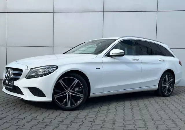 MERCEDES-BENZ Klasa C 300 de 9G-TRONIC