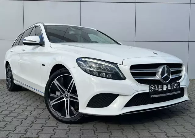 MERCEDES-BENZ Klasa C 300 de 9G-TRONIC