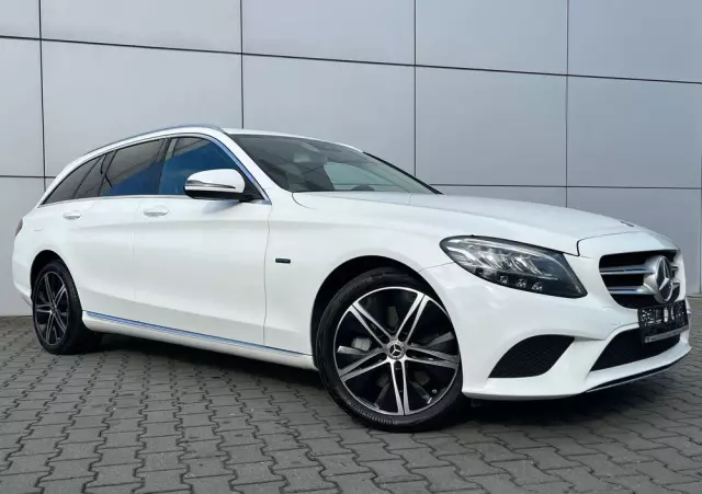 MERCEDES-BENZ Klasa C 300 de 9G-TRONIC