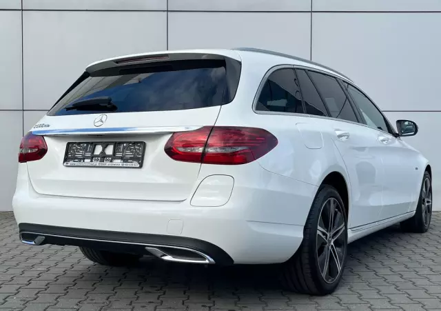 MERCEDES-BENZ Klasa C 300 de 9G-TRONIC