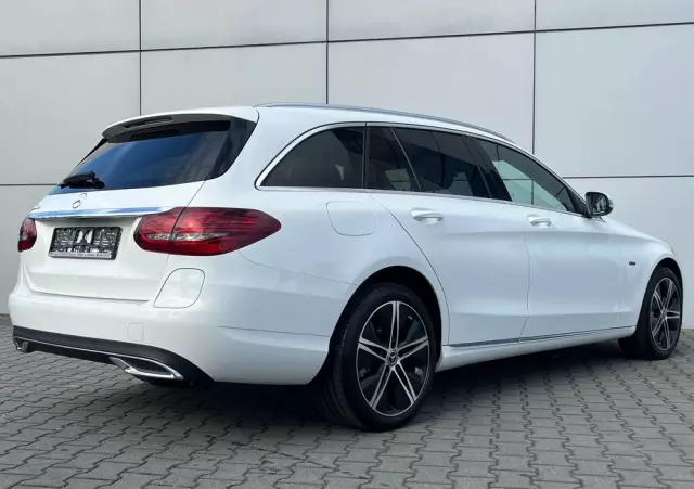 MERCEDES-BENZ Klasa C 300 de 9G-TRONIC