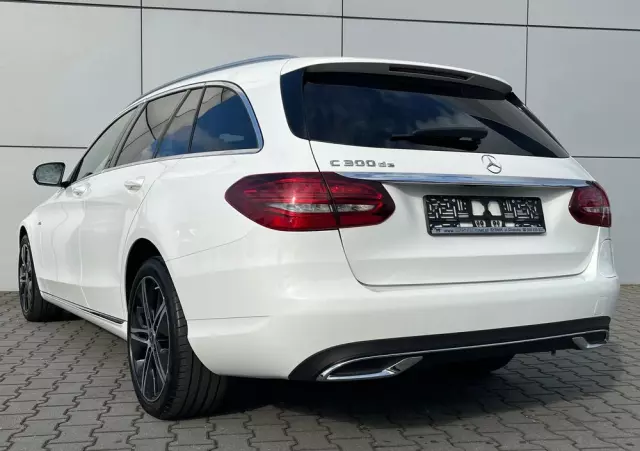 MERCEDES-BENZ Klasa C 300 de 9G-TRONIC