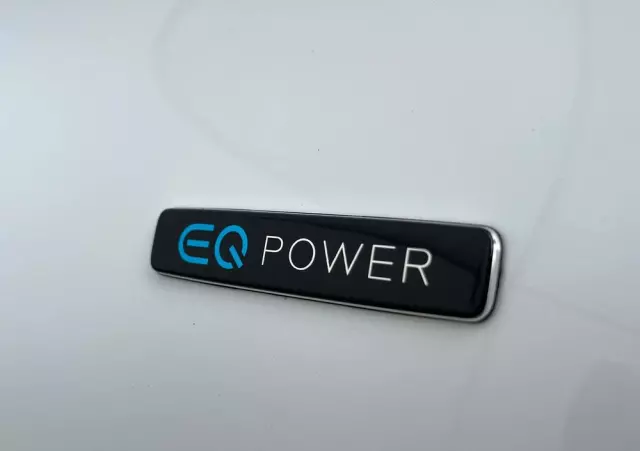 MERCEDES-BENZ Klasa C 300 de 9G-TRONIC