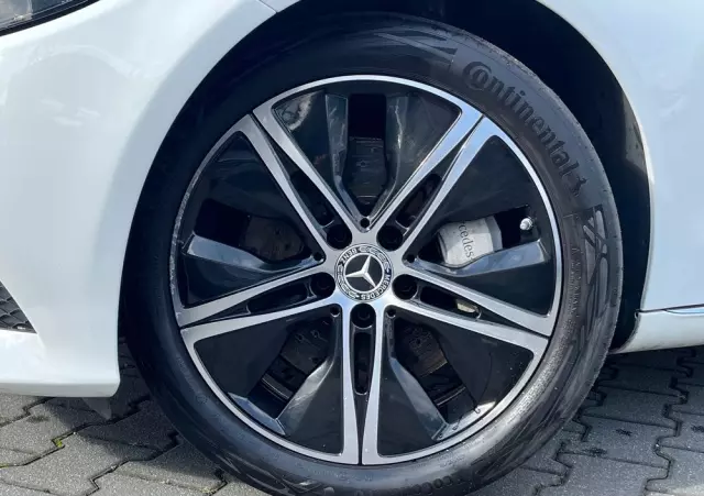 MERCEDES-BENZ Klasa C 300 de 9G-TRONIC