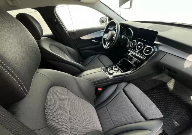 MERCEDES-BENZ Klasa C 300 de 9G-TRONIC