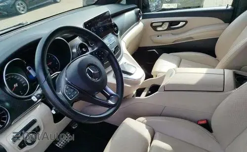 MERCEDES-BENZ Klasa V 