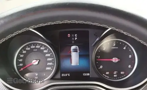 MERCEDES-BENZ Klasa V 