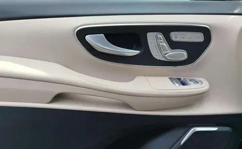 MERCEDES-BENZ Klasa V 