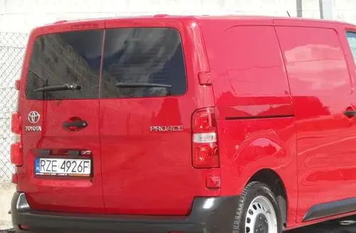 TOYOTA Proace 