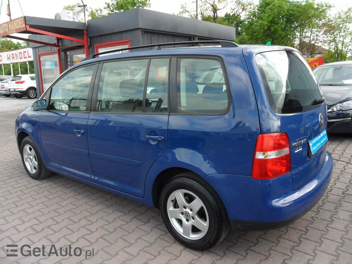 VOLKSWAGEN Touran 