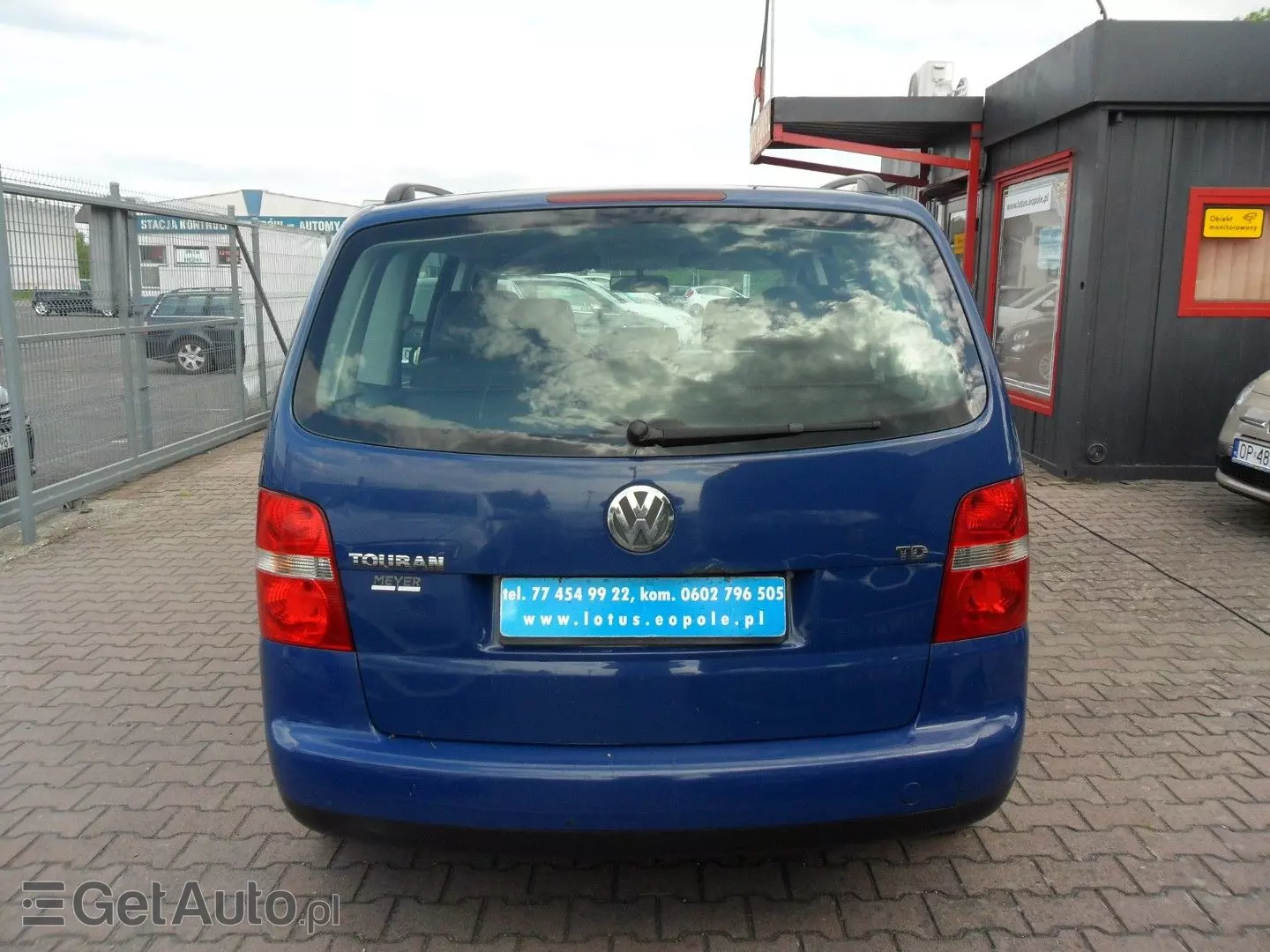 VOLKSWAGEN Touran 