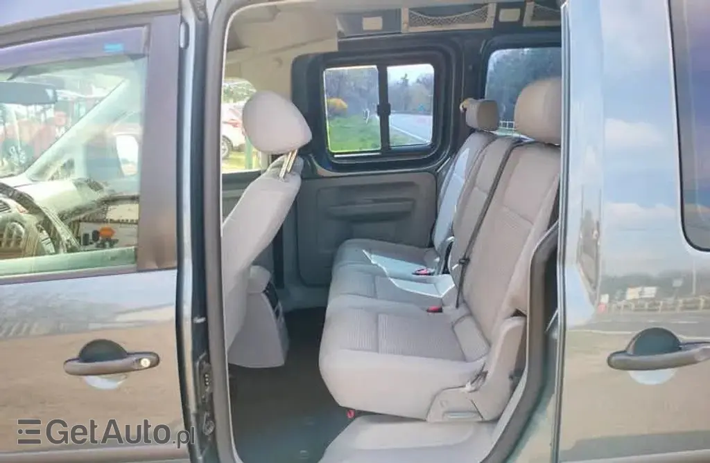 VOLKSWAGEN Caddy 