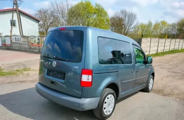 VOLKSWAGEN Caddy 