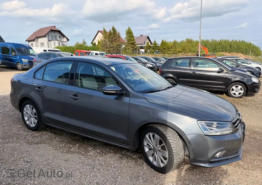 VOLKSWAGEN Jetta 2.0 TDI DPF BMT Comfortline