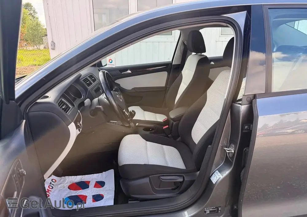 VOLKSWAGEN Jetta 2.0 TDI DPF BMT Comfortline