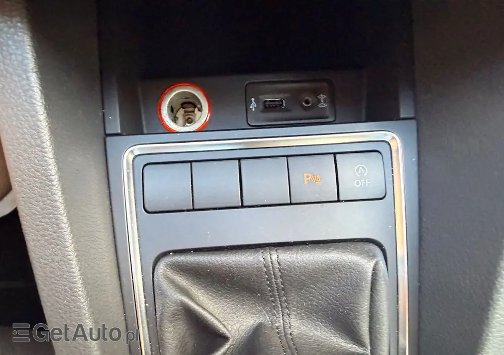 VOLKSWAGEN Jetta 2.0 TDI DPF BMT Comfortline