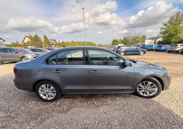 VOLKSWAGEN Jetta 2.0 TDI DPF BMT Comfortline