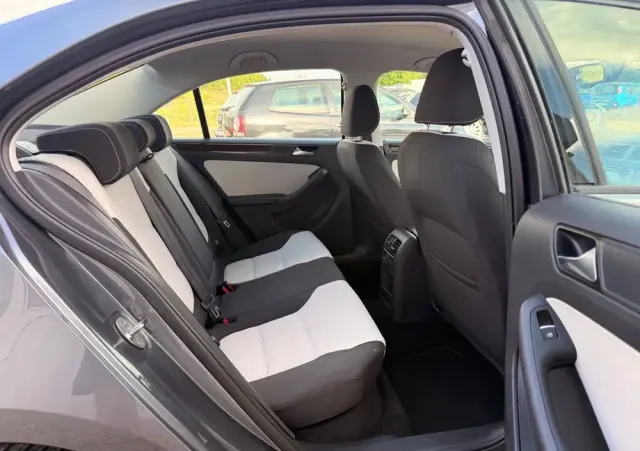 VOLKSWAGEN Jetta 2.0 TDI DPF BMT Comfortline