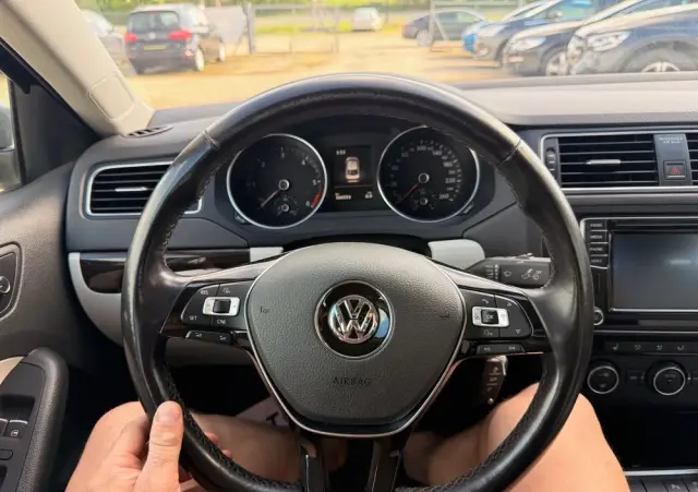VOLKSWAGEN Jetta 2.0 TDI DPF BMT Comfortline