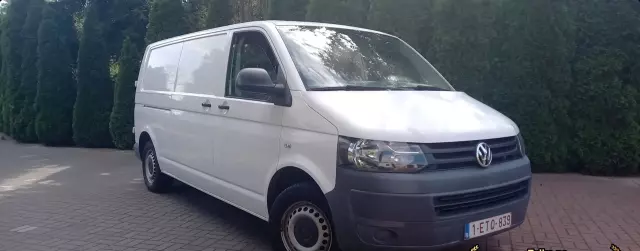 VOLKSWAGEN Transporter 