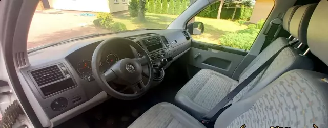 VOLKSWAGEN Transporter 