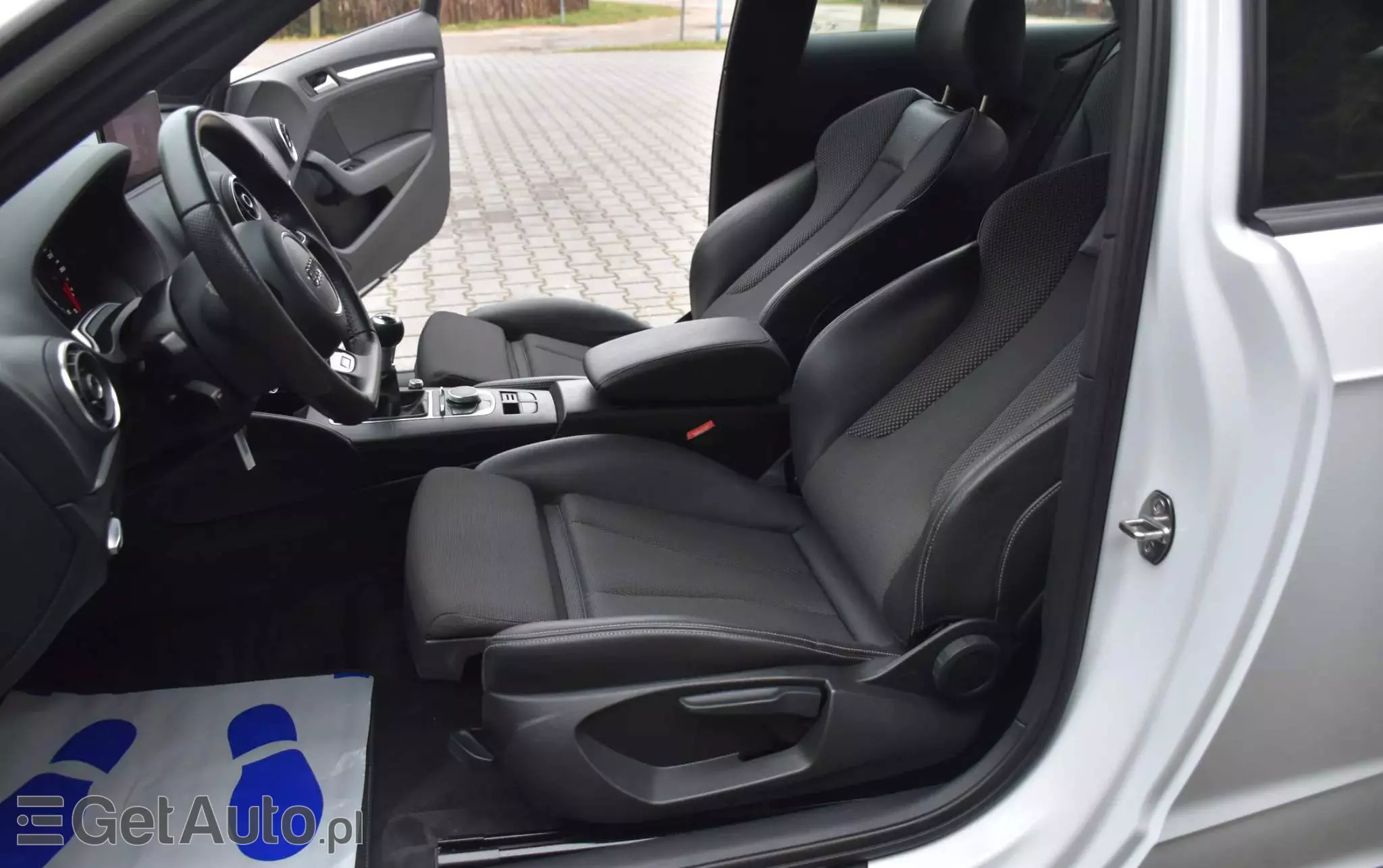 AUDI A3 1.6 TDI Sportback S line Sportpaket