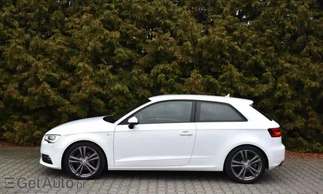 AUDI A3 1.6 TDI Sportback S line Sportpaket
