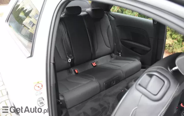 AUDI A3 1.6 TDI Sportback S line Sportpaket