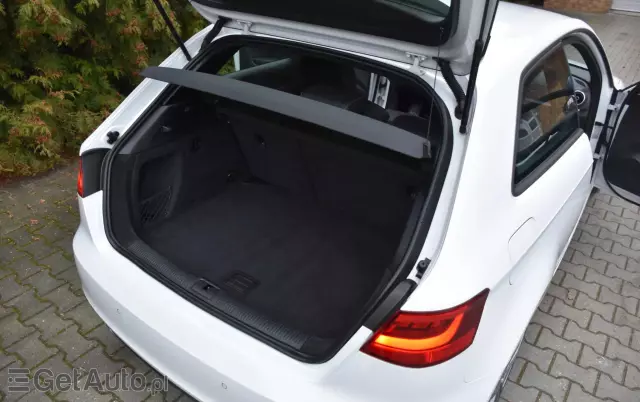 AUDI A3 1.6 TDI Sportback S line Sportpaket