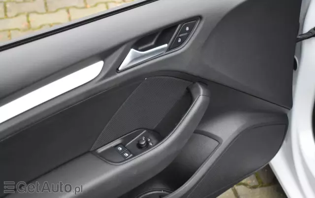 AUDI A3 1.6 TDI Sportback S line Sportpaket