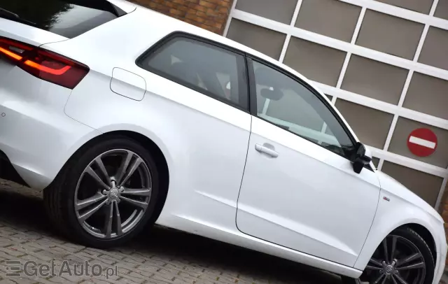 AUDI A3 1.6 TDI Sportback S line Sportpaket