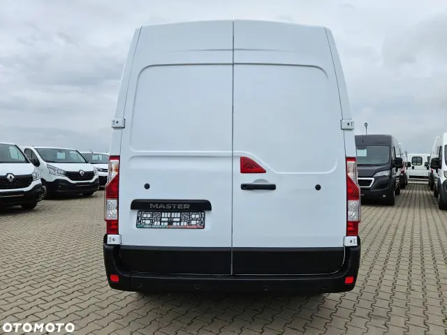 RENAULT Master L2H2 Business CVT