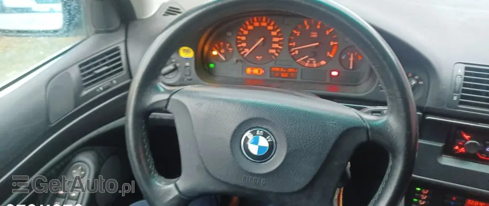 BMW Seria 5 520i
