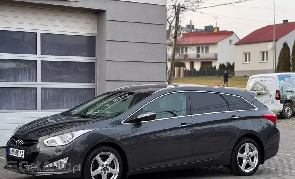 HYUNDAI I40 