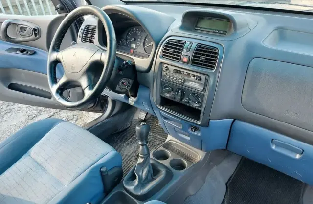 MITSUBISHI Space Star 