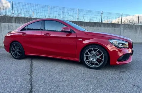 MERCEDES-BENZ CLA 