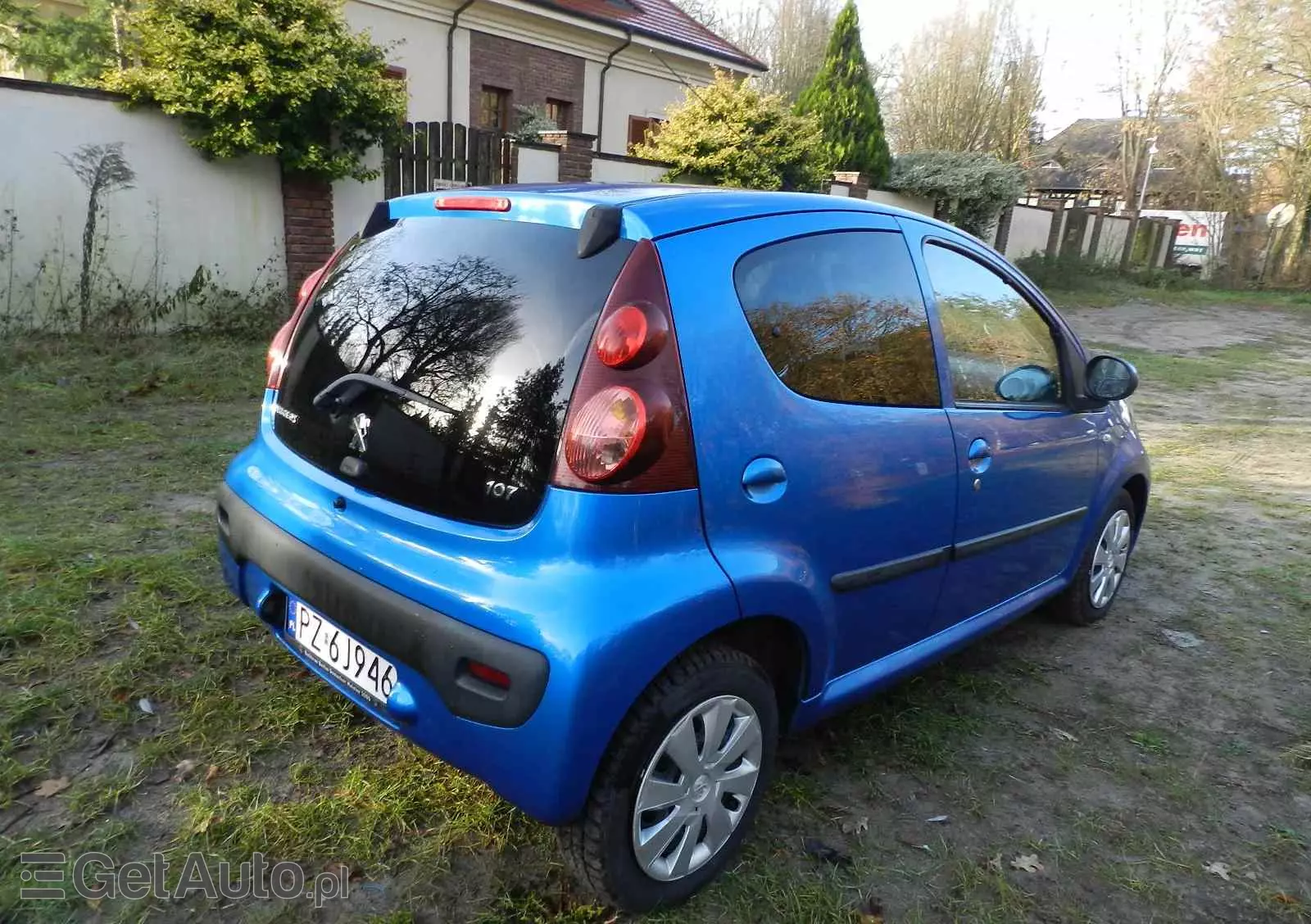 PEUGEOT 107 