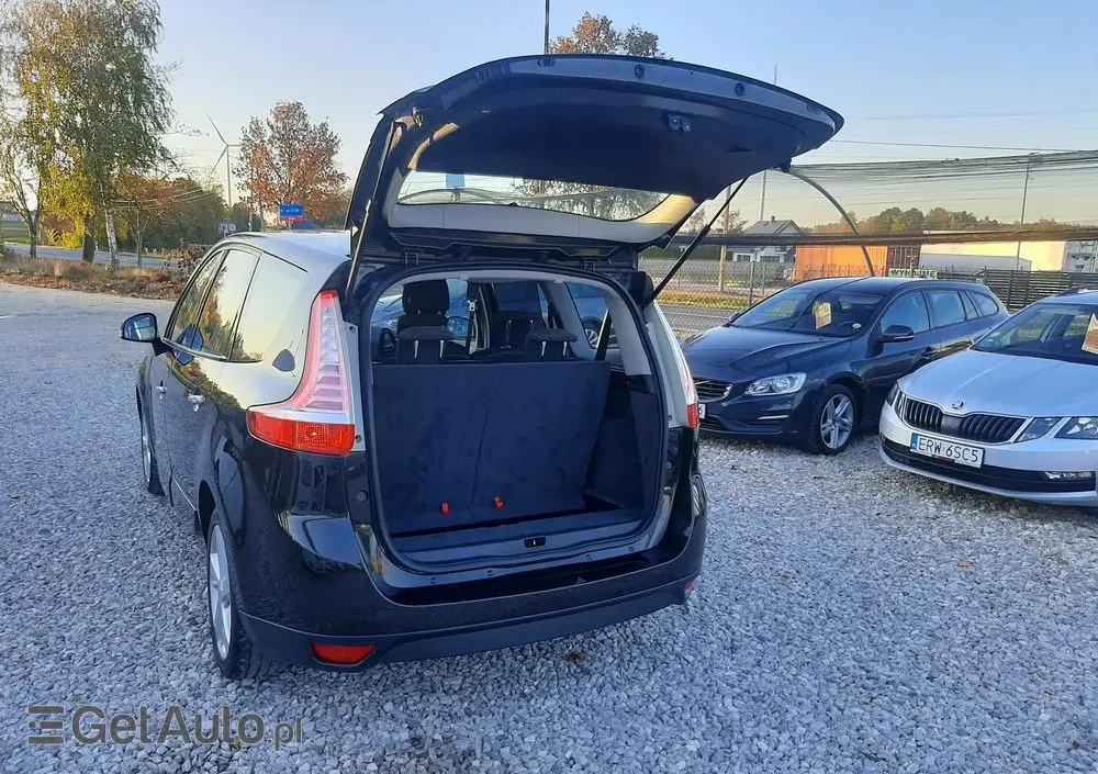 RENAULT Scenic 1.4 16V TCE Expression