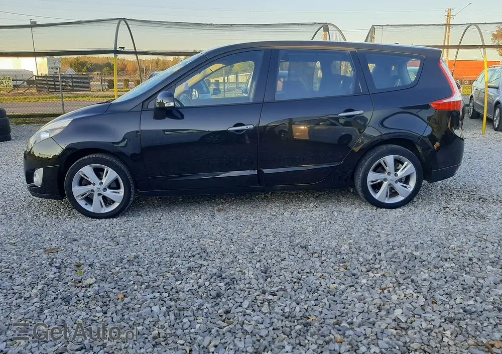 RENAULT Scenic 1.4 16V TCE Expression