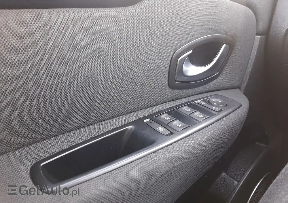 RENAULT Scenic 1.4 16V TCE Expression