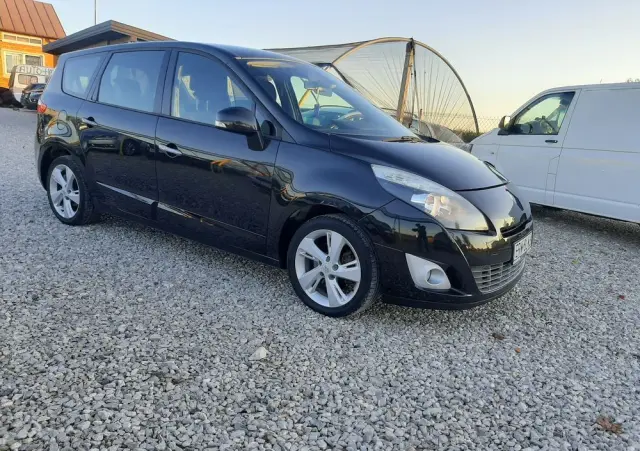 RENAULT Scenic 1.4 16V TCE Expression