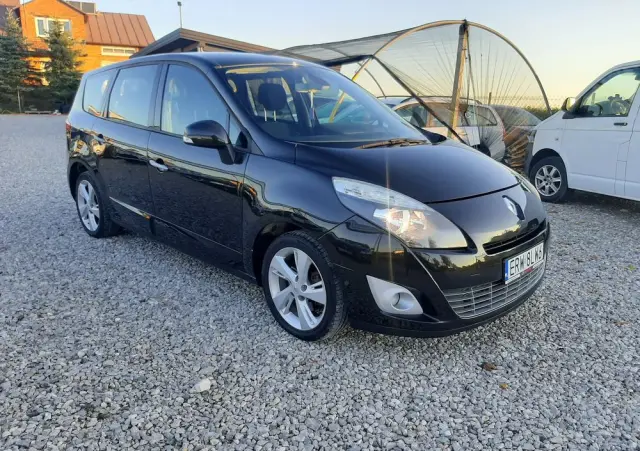 RENAULT Scenic 1.4 16V TCE Expression