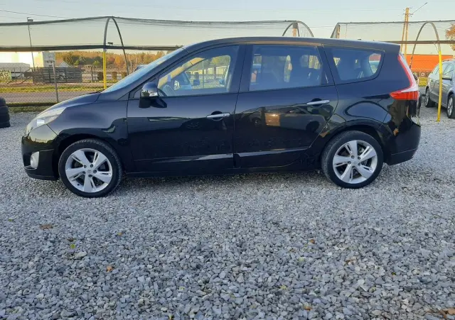 RENAULT Scenic 1.4 16V TCE Expression