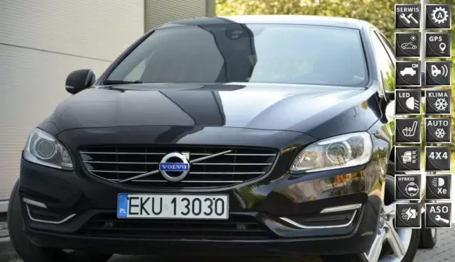 VOLVO V60 