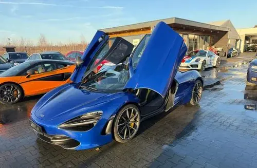 MCLAREN 720S 